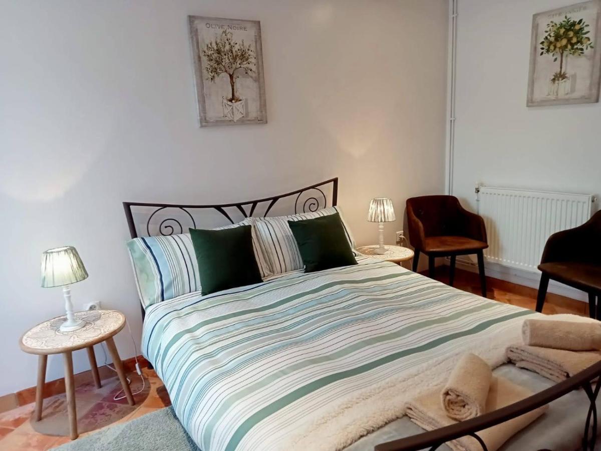 Bed and Breakfast Libellule Coussac-Bonneval Exterior foto